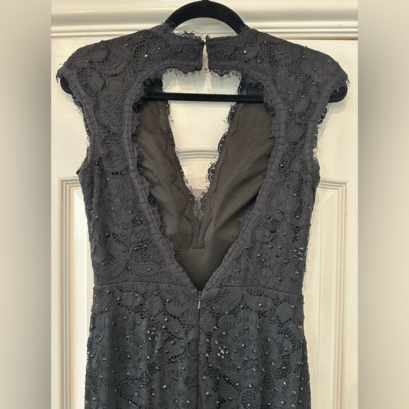 Avery G Open Back Lace Night Gown In Black Size 4 - Picture 4 of 6